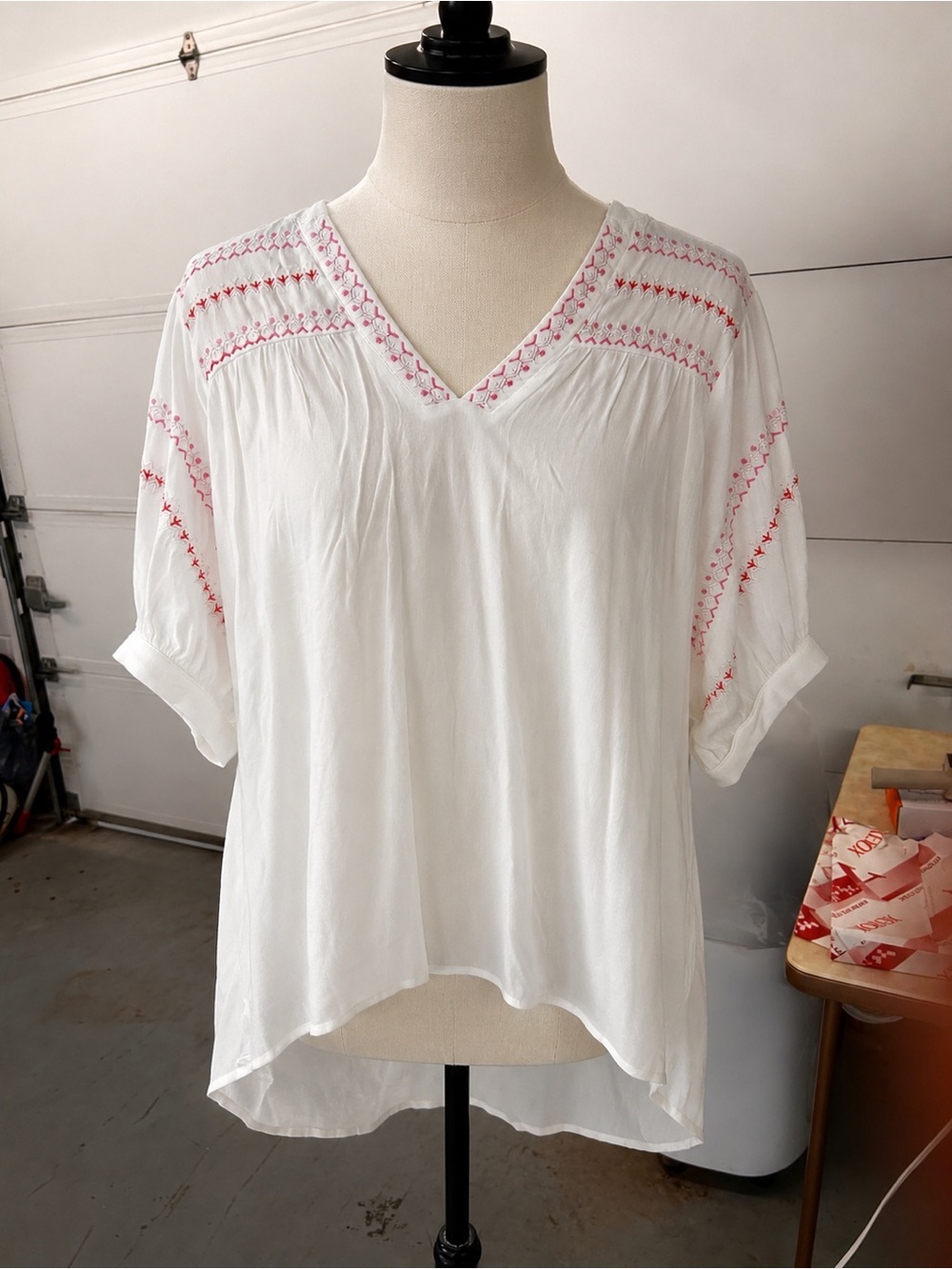 DG2 by Diane Gilman Women's Embroidered Puff Sleeve Blouse